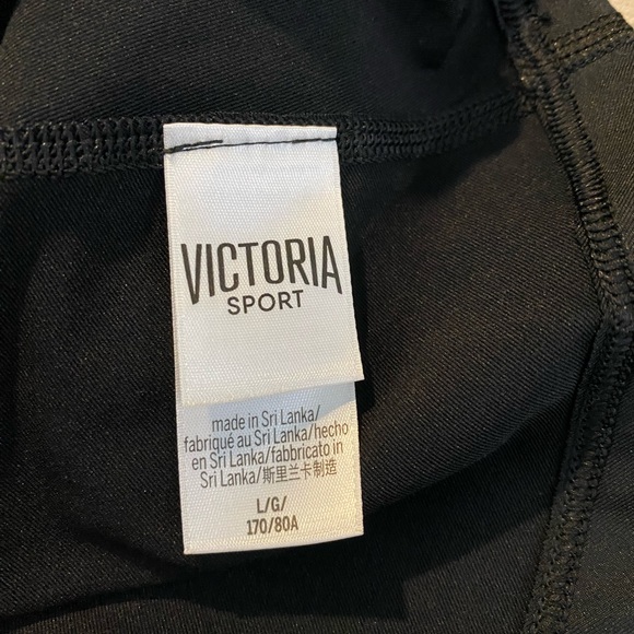 NWOT Victoria’s Secret Sport Skort in Black Size L w/Small Side Zipper Pocket. - Picture 5 of 5